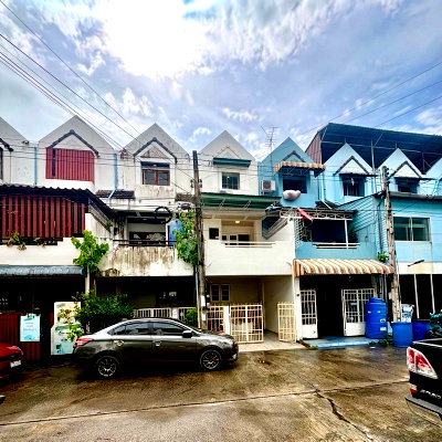 ทาวน์โฮม สถานกงสุลใหญ่สหรัฐอเมริกา เชียงใหม่ : ทาวน์เฮาส์ 3 ชั้นครึ่ง ปรับปรุงใหม่ ✨ พิกัดทำเลทอง #สันติธรรม #ใกล้ราชภัฏเชียงใหม่ 