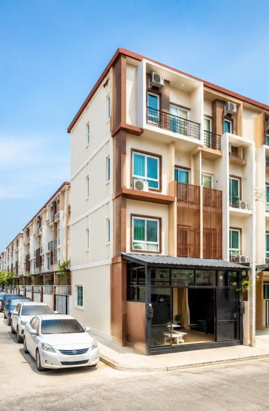 รูป ทำเลอ่อนนุช-ลาดกระบัง 3 นอน ใกล้โรบินสัน ลาดกระบัง 300 ม. โฮมออฟฟิศหัวมุม ติดถนนเมน - รูปที่ 8/8