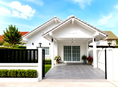 ขายบ้านเดี่ยว : ขายบ้านเดี่ยวสไตล์โมเดิร์น โซนพัทยาตะวันออก พร้อมอยู่