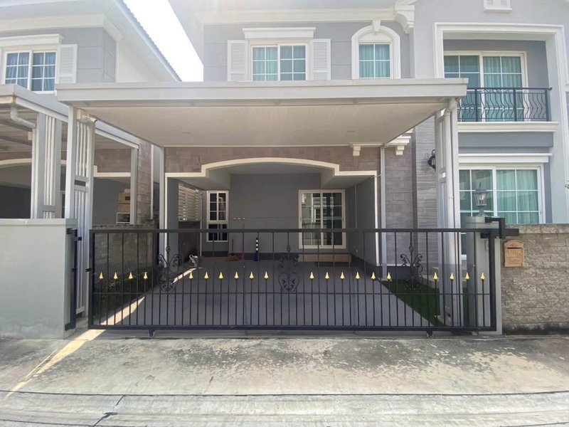 Houses for rent : For Rent - Golden Neo Sukhumvit-Lasalle, corner detached house, fully furnished (SH022)
