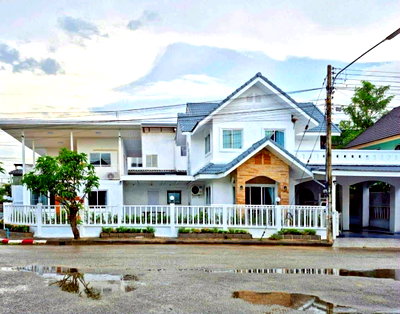 เช่าบ้านเดี่ยว เทศบาลตำบลดอนแก้ว :  ให้เช่า Pool Villa บ้านแฝดสองชั้นตีทะลุกัน พร้อมสระว่ายน้ำส่วนตัว บรรยากาศเงียบสงบ   #A7-V0079