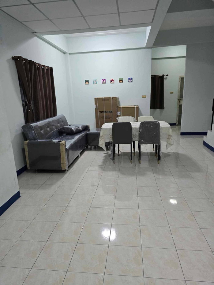 รูป ให้เช่าทาวน์โฮมหลังริม ม.ประภัสสรกรีน บ่อวิน ศรีราชา - รูปที่ 2/4