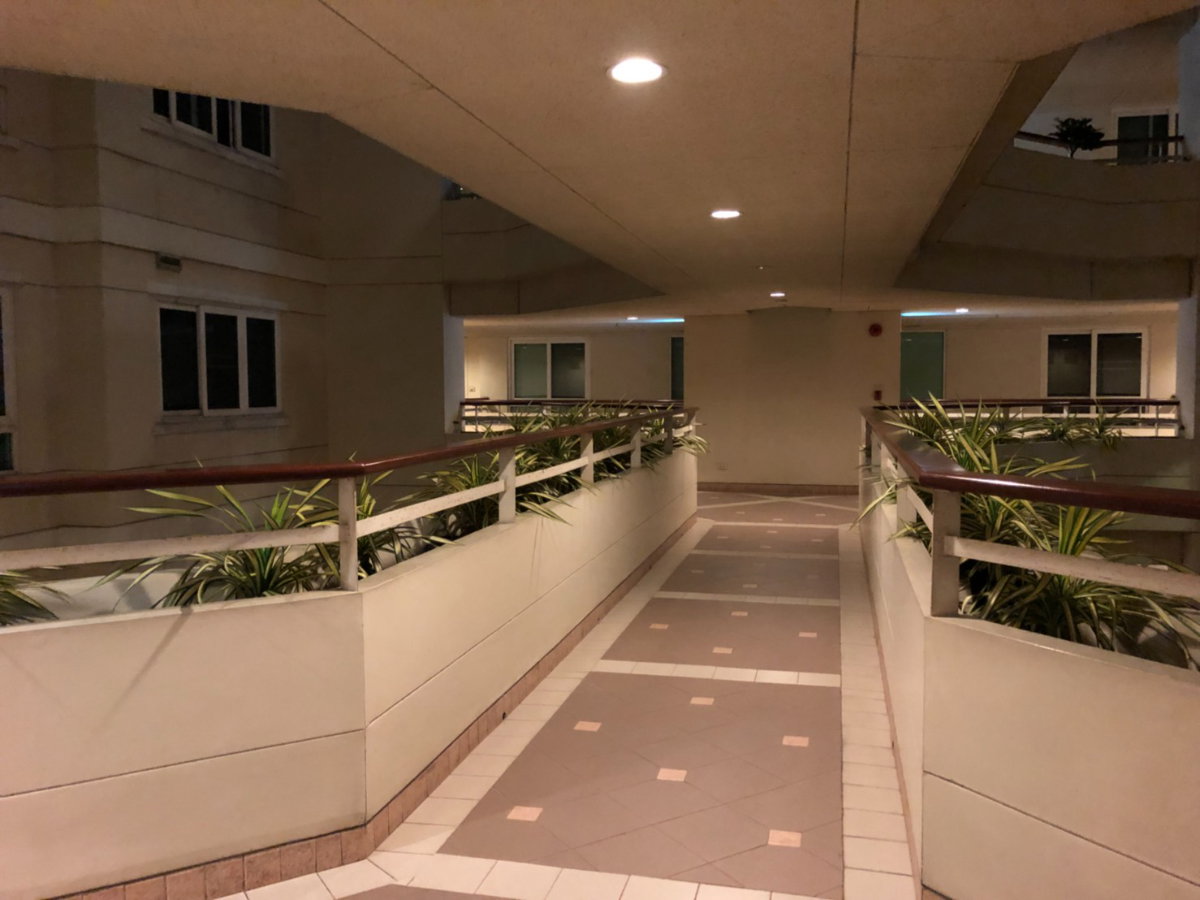 รูป ให้เช่าคอนโด บ้านสิริสาทร เย็นอากาศ พื้นที่ 36 ตรม. 1-ห้องนอน 1-ห้องน้ำ ชั้น 6 พร้อมเฟอร์นิเจอร์บิ้วท์อิน และเครื่องใช้ไฟฟ้า ทำเลดี บรรยากาศเงียบสงบ - รูปที่ 10/14