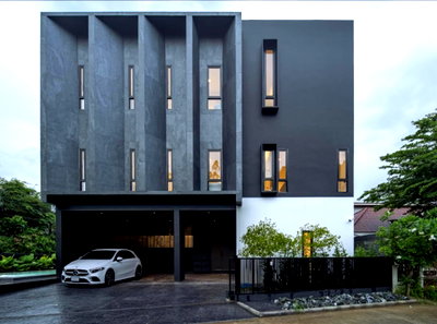 Houses for sale North Chiang Mai University : 🏡 Luxury Pool Villa for Sale - Newly Built | Walking Distance to Kad Farang Market Premium Location with Private Pool