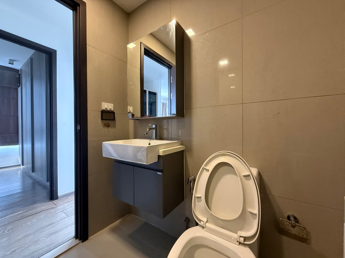 picture CGS_PH01 LYSS Condominium Ratchayothin, Condo for sell. Line: @cgestate - 10/22