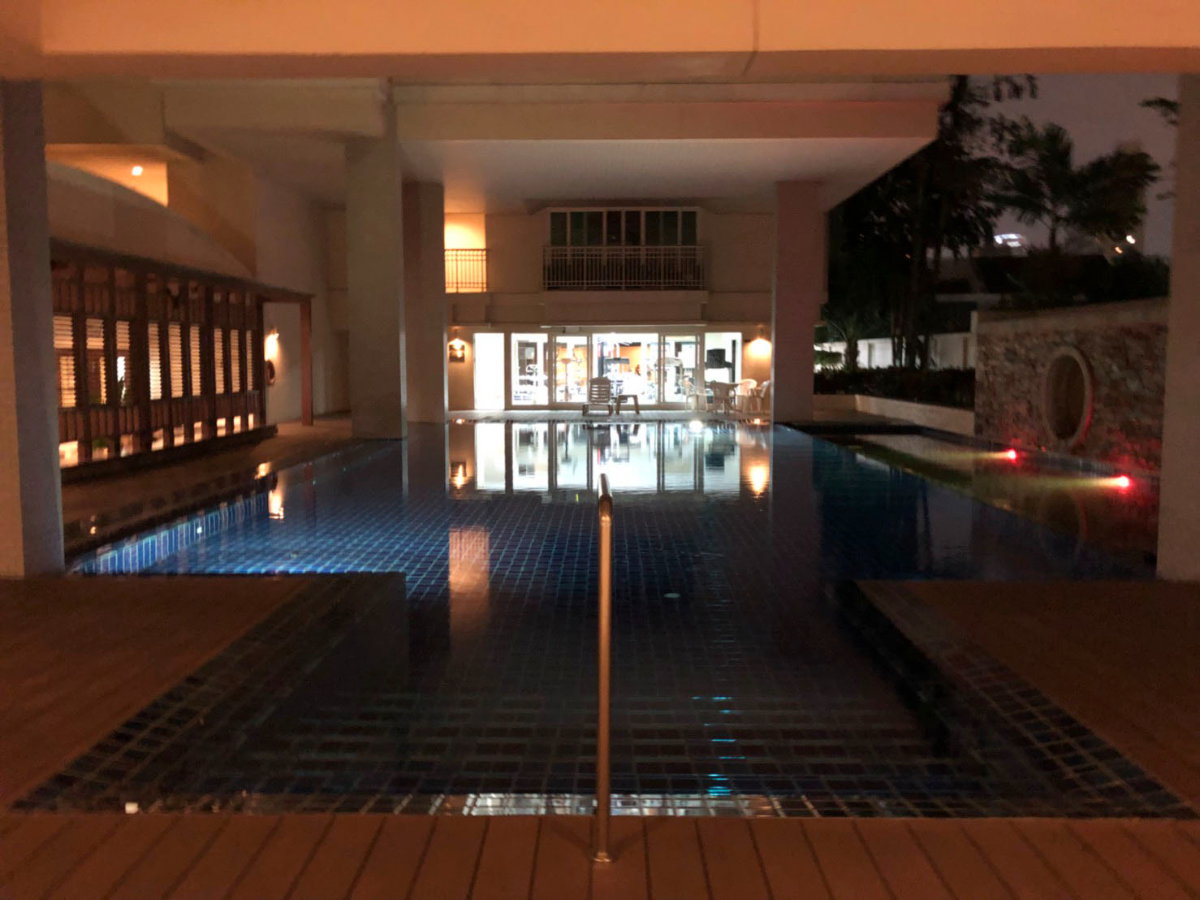 รูป ให้เช่าคอนโด บ้านสิริสาทร เย็นอากาศ พื้นที่ 36 ตรม. 1-ห้องนอน 1-ห้องน้ำ ชั้น 6 พร้อมเฟอร์นิเจอร์บิ้วท์อิน และเครื่องใช้ไฟฟ้า ทำเลดี บรรยากาศเงียบสงบ - รูปที่ 11/14