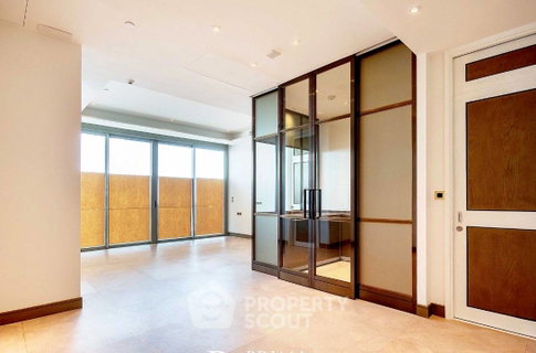 คอนโด 2 ห้องนอน ชั้นสูง 42 ขนาด 128 ตร.ม. The Residences At Mandarin Oriental ใกล้ BTS สะพานตากสิน (ID 3043540)