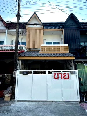 Townhouses for sale Lat Pla Khao 61 : 🔥 2-Storey Townhouse for Sale at Ruean Kaeo Village | Fully Renovated | Ready to Move In