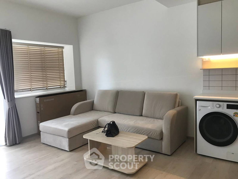 Houses for sale : Pet-Friendly 2-BR House For Sale, Villaggio 2 Srinakarin-Bangna, Bang Kaeo (ID 3044068)