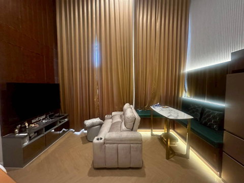 For sale, The President Condo Duplex 2 bedroom closed to Bts