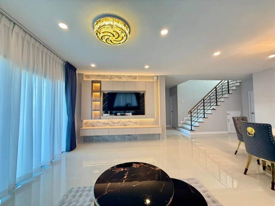 รูป HR3566ให้เช่าบ้านเดี่ยวหรูหลังใหญ่ 85 ตร.ว. CENTRO วิภาวดี ใกล้สนามบินดอนเมือง & รร.นานาชาติ Harrow บ้านใหม่พร้อมอยู่ มีห้องแม่บ้าน + EV Charger - รูปที่ 15/46