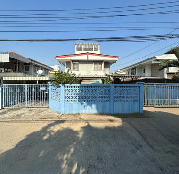 Detachedhouse for sale in Seri Village, Rama 9. Land 74 sq.wah. Close to The Nine Rama 9 Motorway Sukhumvit Pattanakarn Suvarnabhumi Airport