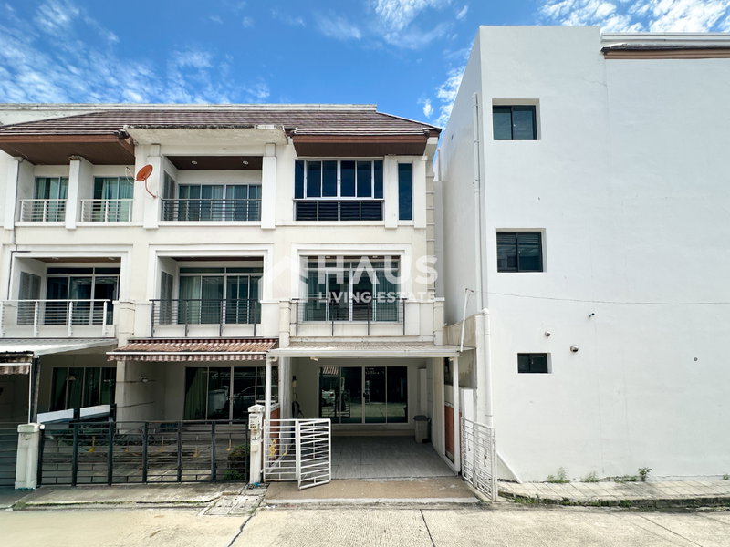 Townhouses for sale : Baan Klang Krung The Royal Vienna Ratchavipa - Ratchadaphisek / 3 Bedrooms #TPCC062