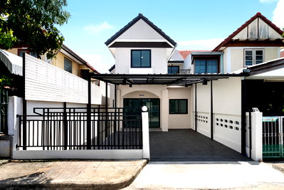 บ้านแฝด แจ้งวัฒนะ-ปากเกร็ด 27 : บ้านแฝด 2 ชั้น รีโนเวทใหม่ หมู่บ้านลานทอง ติวานนท์-ปากเกร็ด สวย พร้อมอยู่ ทำเลดีติดถนนใหญ่