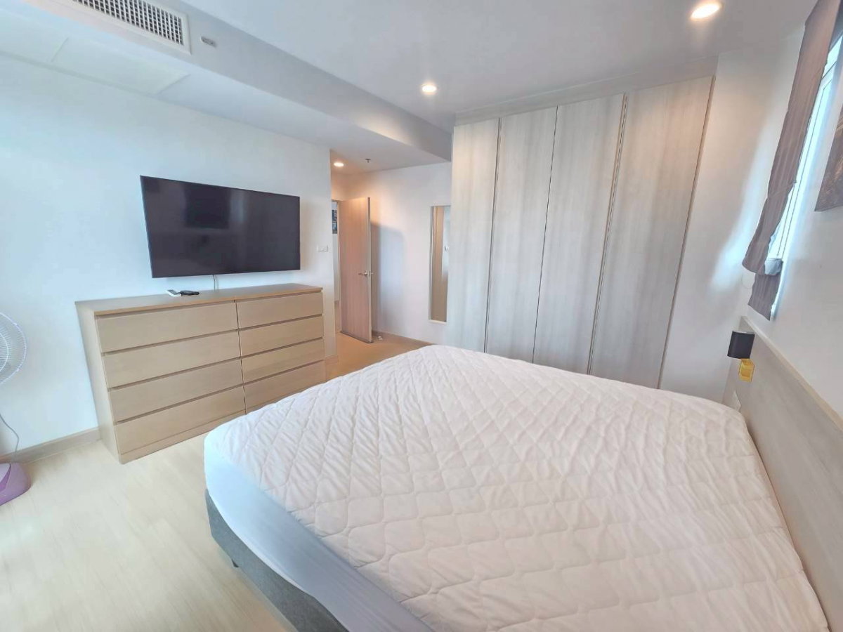 picture Rent 2 Bedroom Ready to move in - 10/15