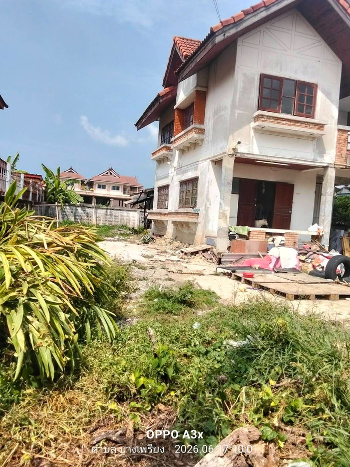 picture House for Sale in Varocha 5 Village  A charming family home on a spacious 107 Sq.Wah land plot, conveniently located near Bang Phli Industrial Estate  - 15/17
