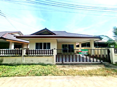 บ้านเดี่ยว เมืองระยอง ระยอง : บ้านเดี่ยว 50 ตร.วา กุลวลี เมืองระยอง ระยอง 1.9M
