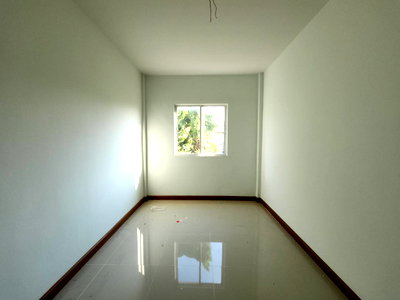 Townhouses for sale : TOWN HOUSE 20.4 Sq.w. Khlong Luang Pathumthani for 1.7M