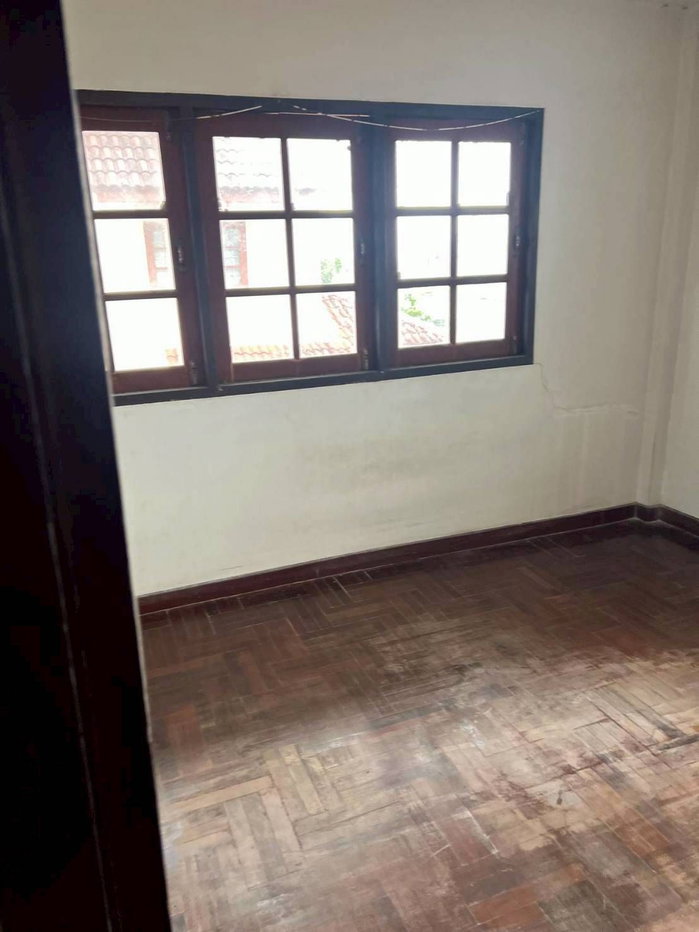 picture House for Sale in Varocha 5 Village  A charming family home on a spacious 107 Sq.Wah land plot, conveniently located near Bang Phli Industrial Estate  - 5/17