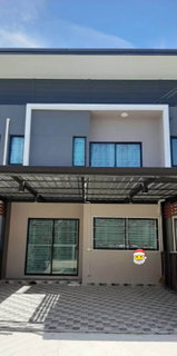 รูปภาพ 🏡✨ ทาวน์โฮมให้เช่า เดอะคัลเลอร์ บางนา–วงแหวน 3 3 ห้องนอน 2 ห้องน้ำ ใกล้ Mega Bangna ✨เลี้ยงสัตว์ได้ 🐶🐱
