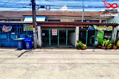 ทาวน์โฮม ลาดพร้าว 93 : ขายทาวน์เฮาส์ 2 ชั้น 25 ตร.ว. ซอยลาดพร้าว 91 ทำเลดี ใกล้รถไฟฟ้าสายสีเหลือง 