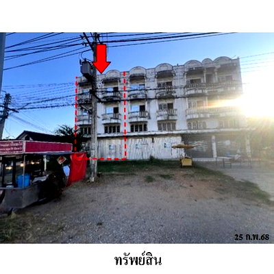 Shophouses for sale Phitsanulok : FOR SALE  COMMERCIAL BUILDING PROPERTY  4877000 BAHT.
