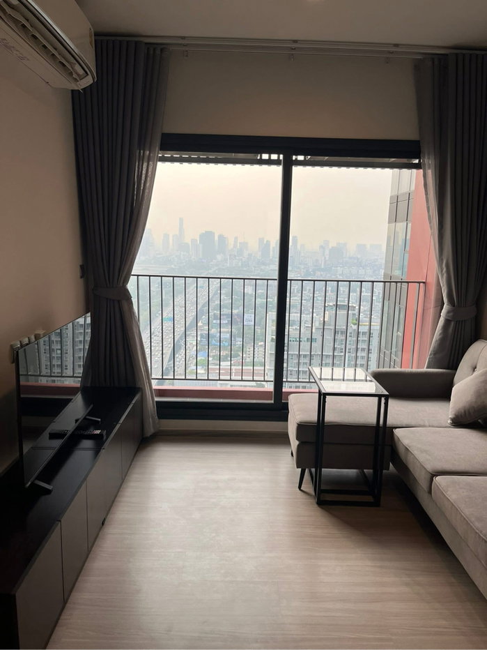 รูป S207 📌ให้เช่าคอนโด Life Asoke Hype (ไลฟ์ อโศก ไฮป์)พร้อมเข้าอยู่ ฟรี WIFI เฟอร์นิเจอร์ และ เครื่องใช้ไฟฟ้า ครบ มีเครื่องซักผ้า - รูปที่ 5/10