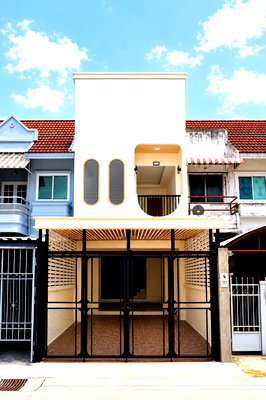 ขายทาวน์โฮม : CB111 ทาวน์เฮาส์ 2 ห้องนอน นวมินทร์ 
