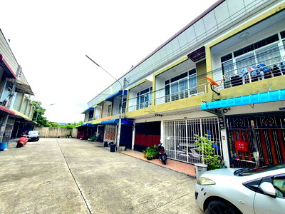 Townhouses for sale : TOWN HOUSE 19.7 Sq.w. Hat Yai Songkhla for 2.2M