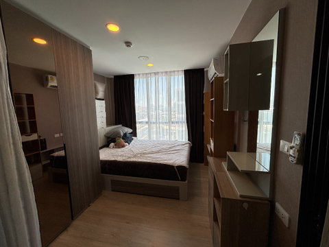 Lowest Price in the Building! Only 2.7 Million Baht. The Cube Urban Sathorn-Chan(Type A), 7th Floor, Pool View, Near Expressway. 