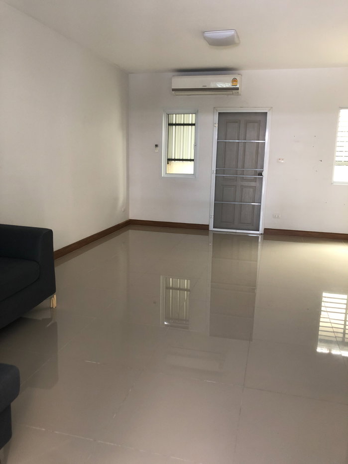 picture For sell (Urgent!), The Trust Rangsit Klong 1, near Futureparkrangsit - 3/7