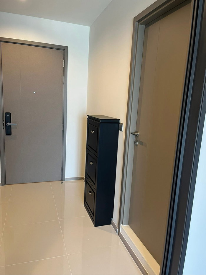 รูป S207 📌ให้เช่าคอนโด Life Asoke Hype (ไลฟ์ อโศก ไฮป์)พร้อมเข้าอยู่ ฟรี WIFI เฟอร์นิเจอร์ และ เครื่องใช้ไฟฟ้า ครบ มีเครื่องซักผ้า - รูปที่ 8/10