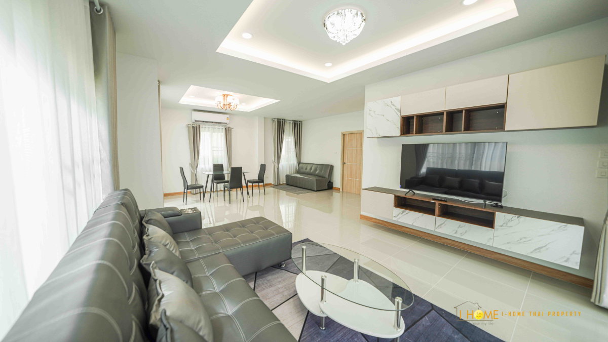 picture  Spacious 2-Storey Detached House for Rent in a Secure Residential Estate - 8/38