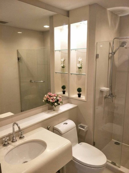 picture A046038 Ivy Sathorn 10 - 7/8