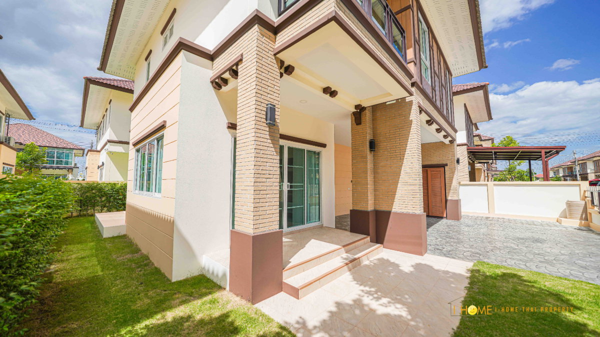 picture  Spacious 2-Storey Detached House for Rent in a Secure Residential Estate - 5/38