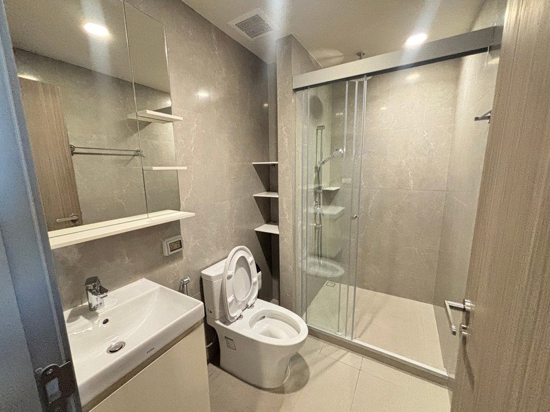 รูป A045884 The Issara Sathorn - รูปที่ 5/8