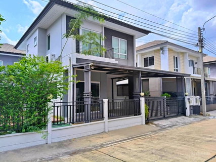 2-Storey Detached House for Sale at Centro Ratchapruek