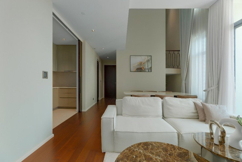 รูป A045550 The Diplomat 39 - รูปที่ 6/8