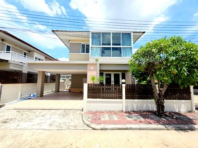 ขายบ้านเดี่ยว : บ้านเดี่ยว โครงการ เศรณี คาซ่า ดอนเมือง แต่งสวยพร้อมเข้าอยู่ ไม่ต้องเสียเวลาปรับปรุง ทำเลดี ใกล้สนามบินดอนเมือง ทางด่วน และรถไฟฟ้า