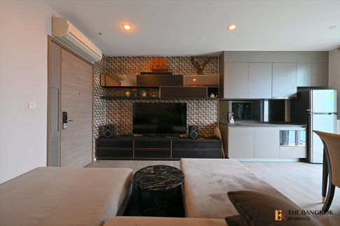 🛋️ Condo for Sale at The Room Sukhumvit 69 Beautifully Built-in Residence Near BTS Phra Khanong