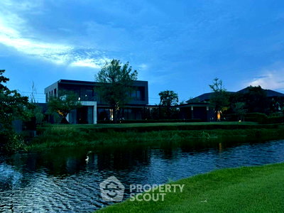 Houses for sale Srivaree Plaza : 5-BR House For Sale In Green Valley Village Bangna, Bang Chalong (ID 3045166)