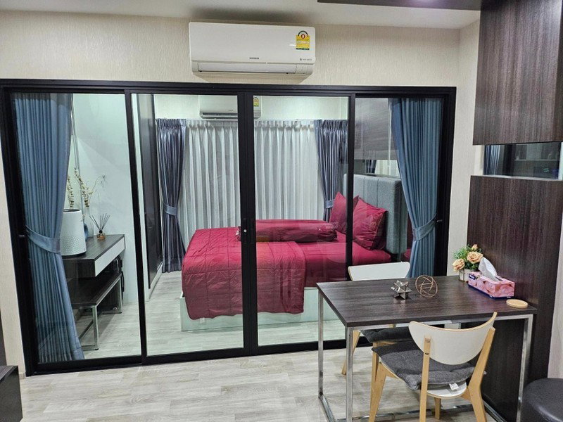 picture A045472 D Mark Condo @ Sutthisan - 1/7
