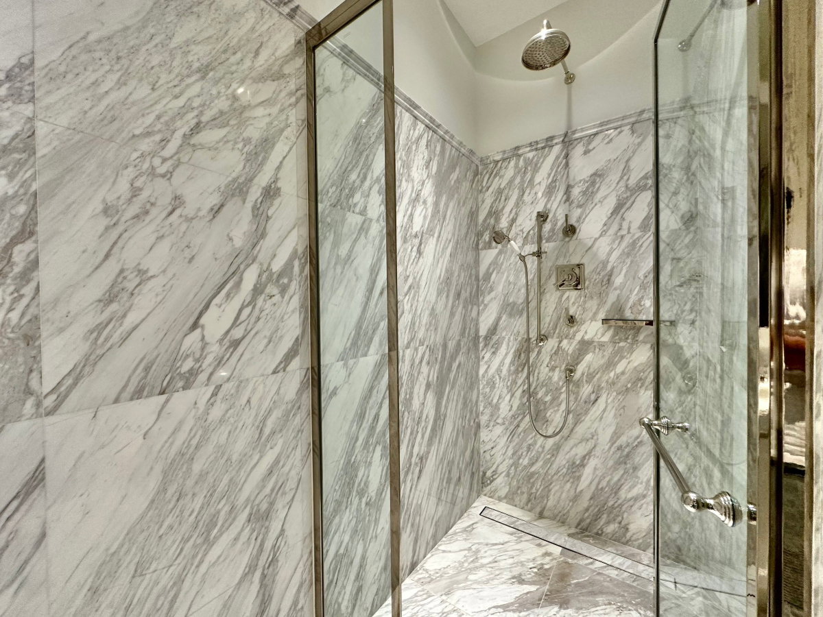 รูป 98 Wireless | Elegant 2 Bedroom Condo in Prime Location - BR12414CD - รูปที่ 18/39
