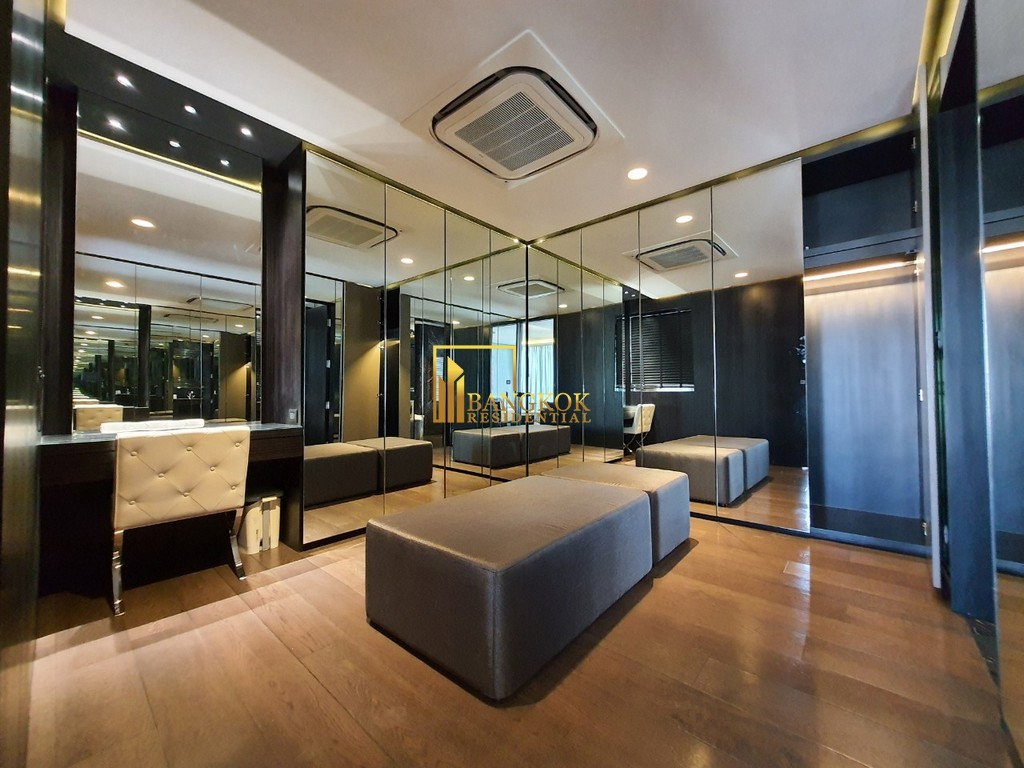 รูป Master Centrium | Incredible 4 Bedroom Duplex Penthouse - BR9549CD - รูปที่ 29/41