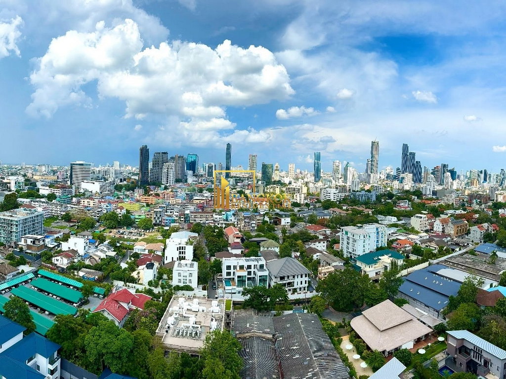 รูป Supalai Place | Spacious 3 Bed Triplex Condo in Phrom Phong - BR61784CD - รูปที่ 6/38