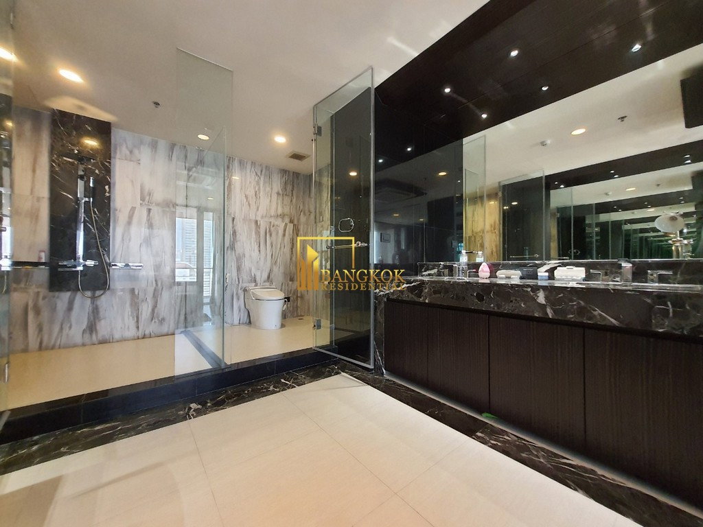 รูป Master Centrium | Incredible 4 Bedroom Duplex Penthouse - BR9549CD - รูปที่ 18/41