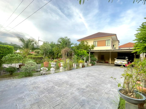 ขายบ้านวิวไม้โครงการ 2 บ้านเดี่ยวพร้อมสวน 227.00 ตร.ว.  ใจกลางศรีราชา เชื่อมต่อถนนสุขุมวิท และมอเตอร์เวย์สาย 7