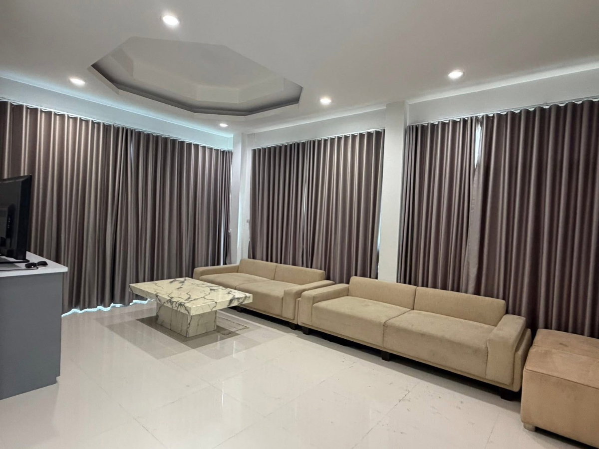 รูป ้เช่า / ขาย บ้านเดี่ยว Perfect Place 2 รามคำแหง 174 6 ห้องนอน 4 ห้องน้ำ บ้านหลังใหญ่ รองรับครอบครัวใหญ่ รับชาวต่างชาติ และสัตว์เลี้ยง พร้อมเข้าอยู่ - รูปที่ 9/16