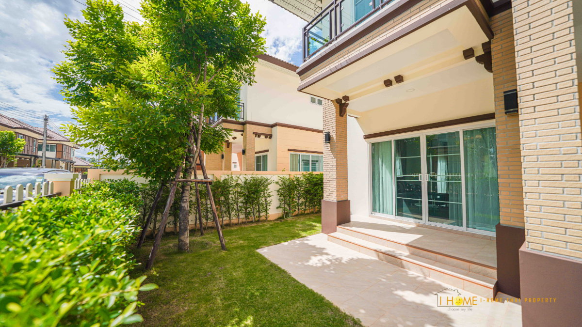 picture  Spacious 2-Storey Detached House for Rent in a Secure Residential Estate - 4/38