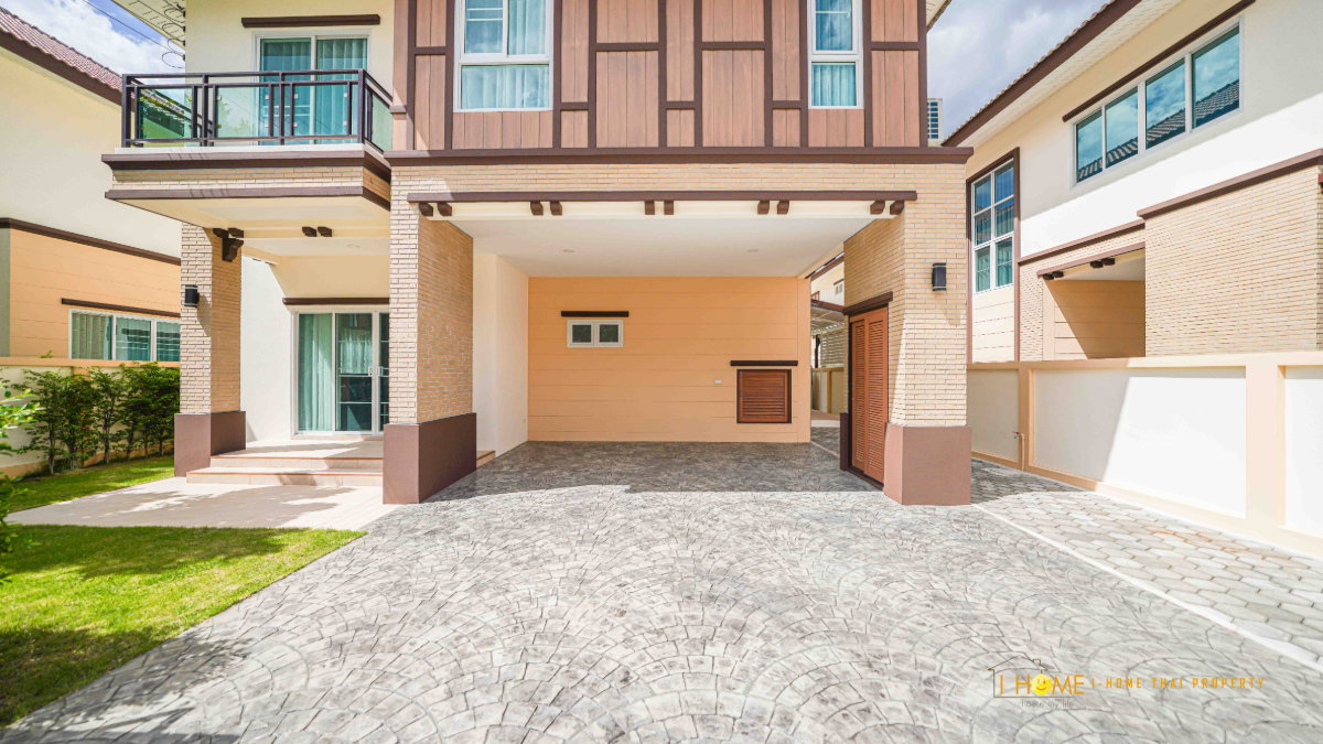 picture  Spacious 2-Storey Detached House for Rent in a Secure Residential Estate - 2/38